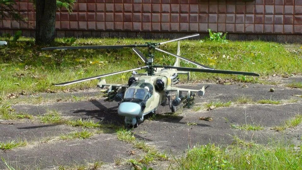 Мод на ка 52. Ка 52 модель. ка-52 1/48 звезда. ка 52 сборная модель. покажи 52 с 1 винтом.