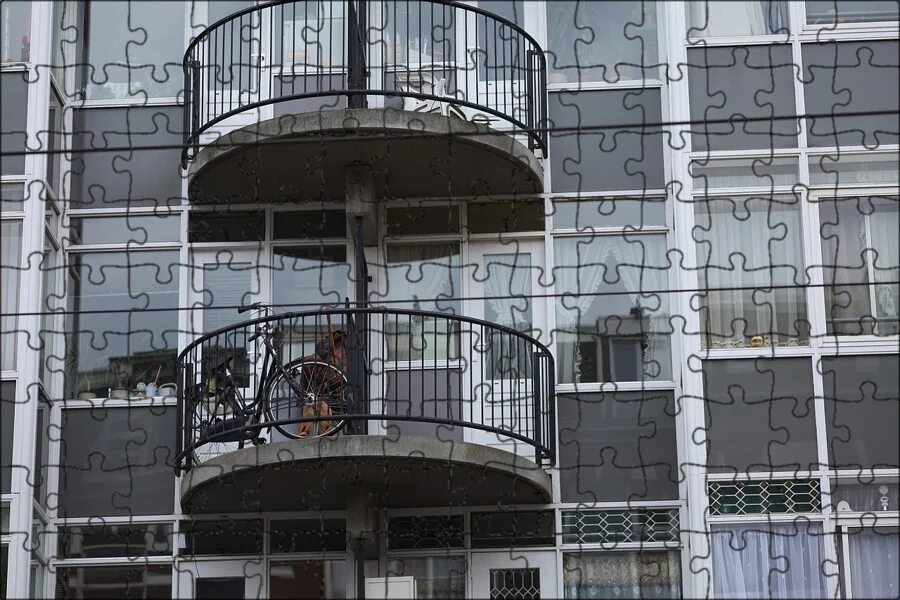 Страшный балкон. Балкон с выносом. Ветхий балкон. Необычные балконы. Безопасны ли балконы.