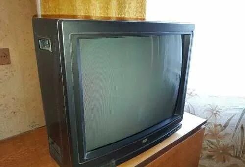 Телевизоры недорого пенза. Телевизор бу. Телевизор Альфа. Продам телевизор бу. Телевизор тройка.