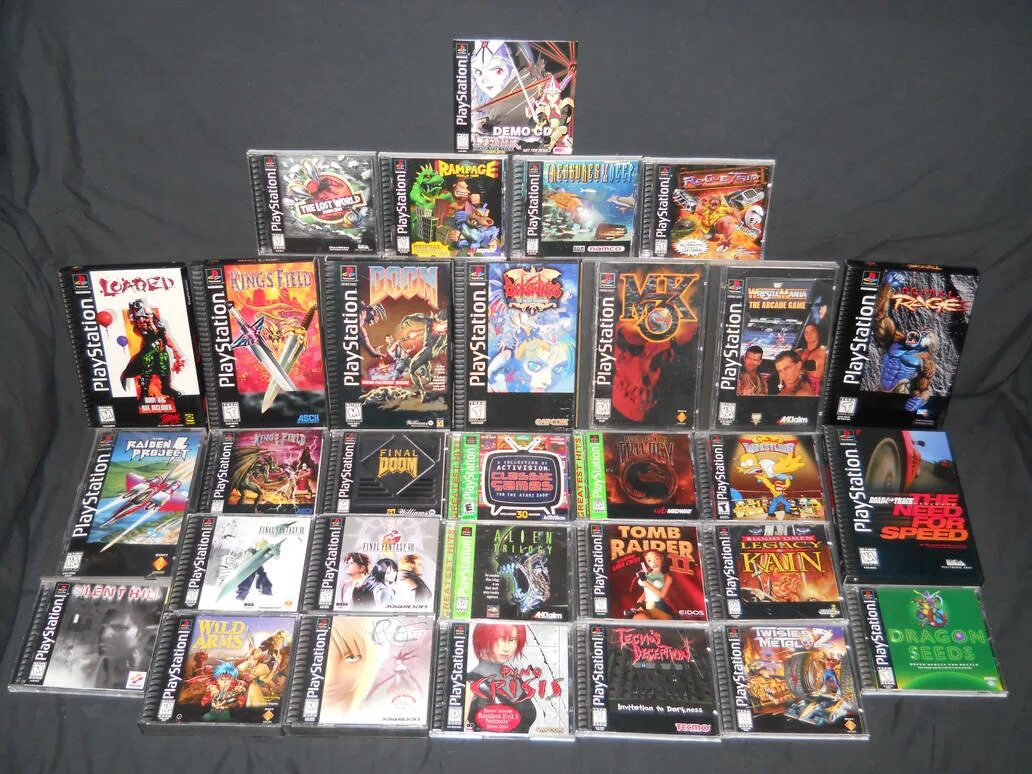 Первые игры на плейстейшен. Гонки на плейстейшен 1. Sony playstation 1 игры. Кассеты на плейстейшен 2004 год. Игры на сони 1 список.