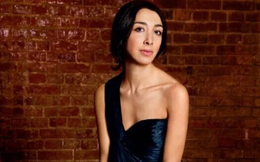 Шахри хизриевна амирханова. Шахри амирханова стиль. Шахри амирханова. Внучка расула гамзатова шахри амирханова. Шахри амирханова муж.