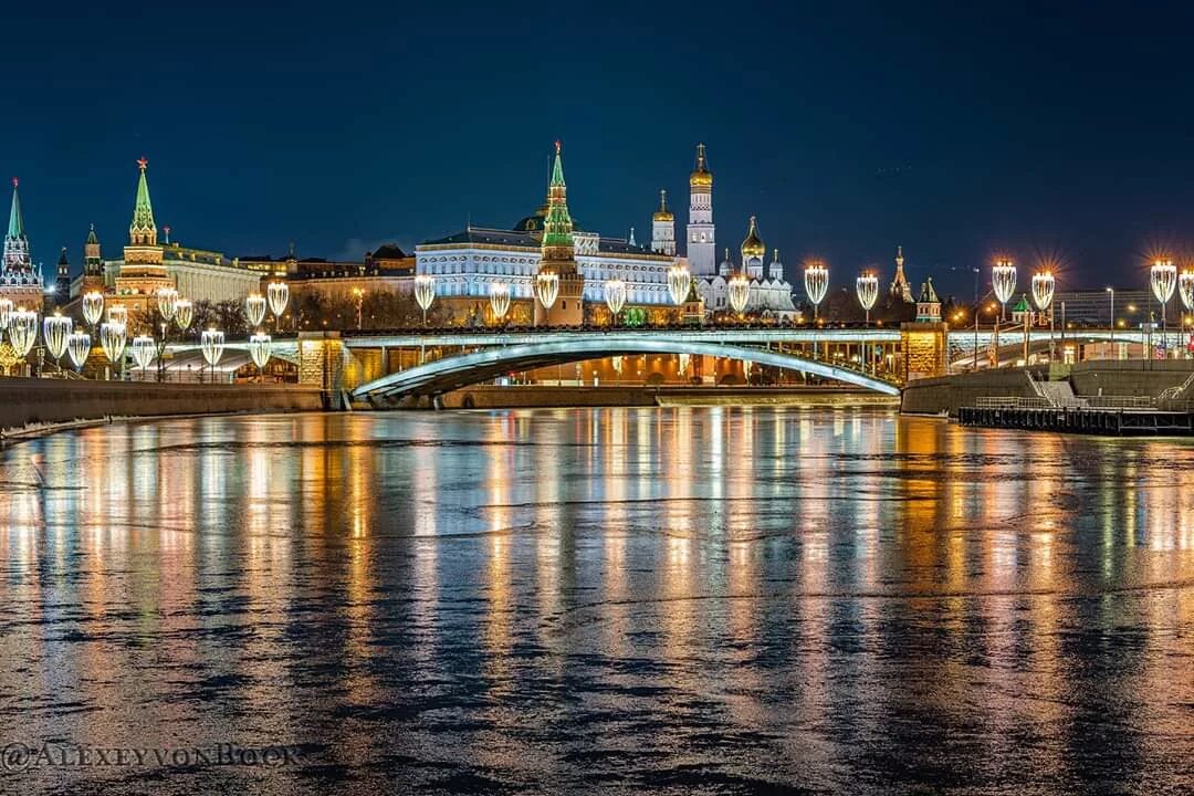 Большая река в москве. Реки Москвы. День Москвы реки 19 июля. Москва река в Москве. Реки Москвы реки Москвы.