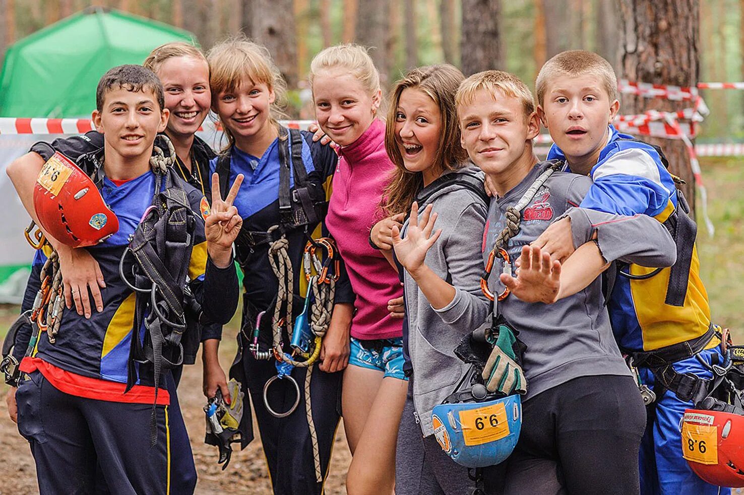 Tourism school. Детский туристический лагерь. Детский туристический слет. Детский туризм лагерь. Спортивный туризм.