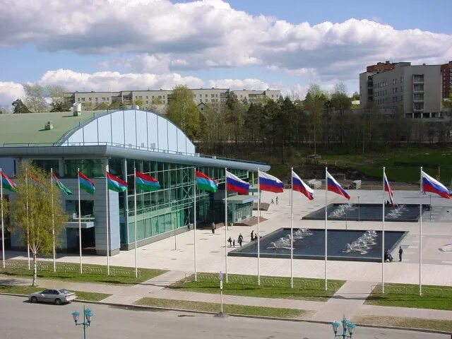 Кондопога карелия ледовый дворец спорта. Ледовый дворец кондопога зал. Город кондопога ледовый дворец. Город кондопога ледовый дворец. Ледовый дворец петрозаводск.