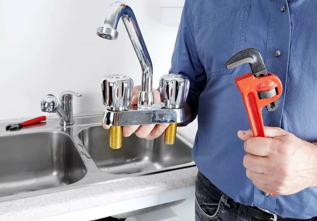 сантехника. профессиональный сантехник магазин. слесарь-сантехник. услуги профессионального сантехника. сантехник.