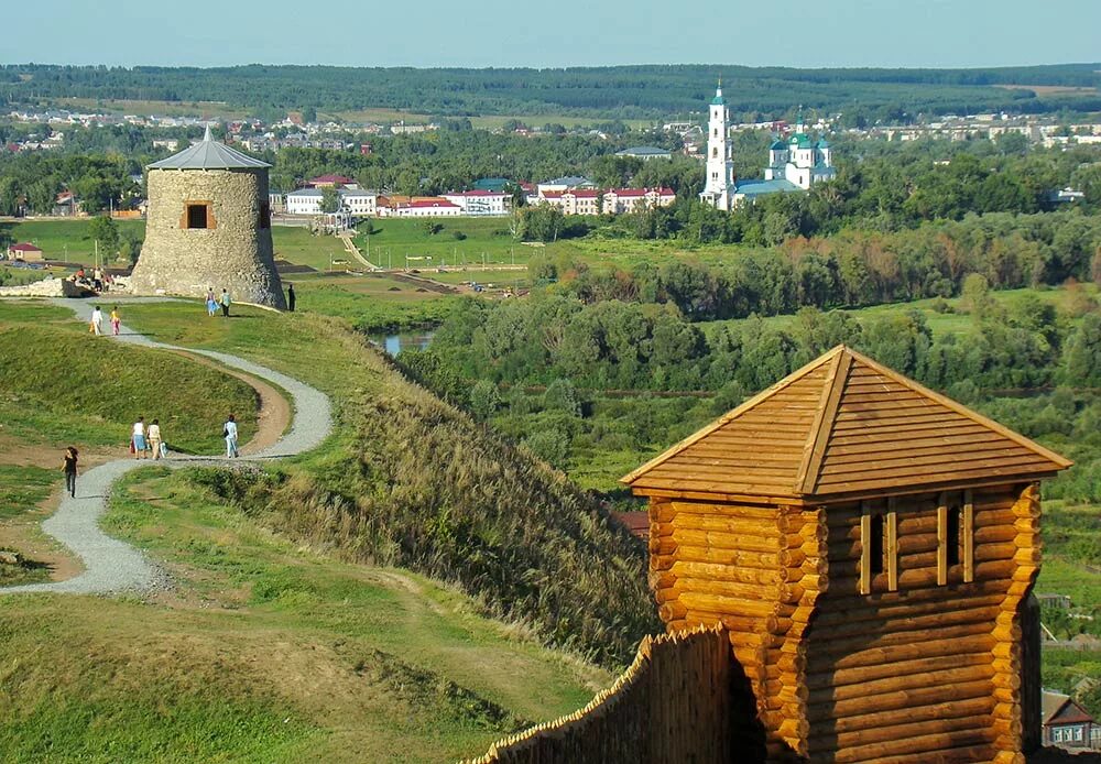 В какой области находится город елабуга. Елабуга башня Чертова городища. Чертово Городище (Елабужское Городище). Елабуга Татарстан Чертово Городище. Елабуга достопримечательности Чертово Городище.