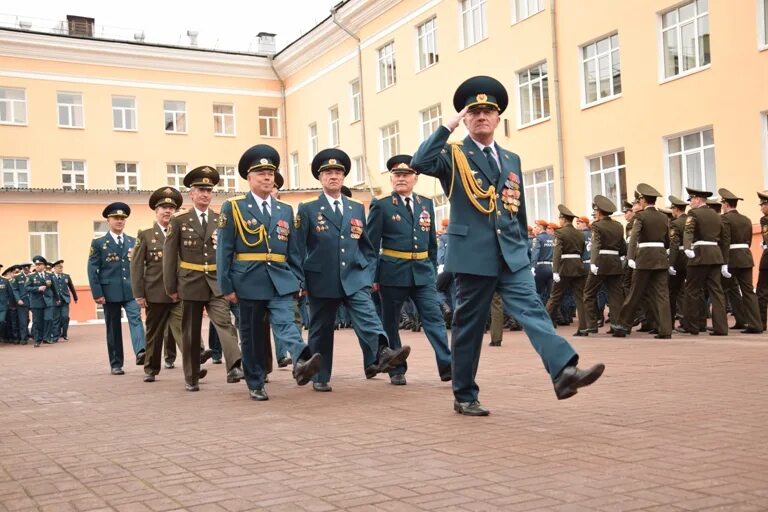 Сайт уральского института гпс мчс. Уральский институт ГПС МЧС. ГПС Екатеринбург. Институт МЧС Екатеринбург. Уральская Академия МЧС Екатеринбург.