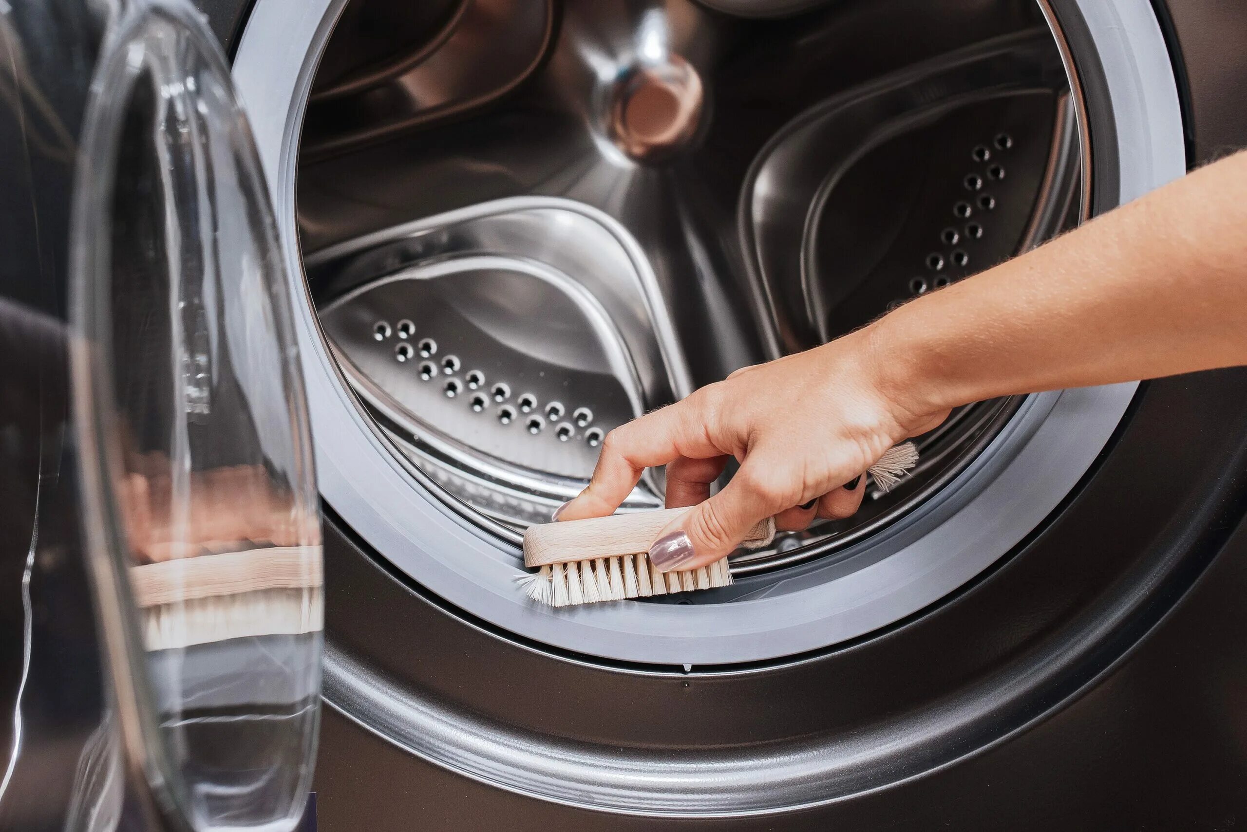 Чем почистить стиральную машину автомат от запаха. Чистая стиральная машина. Для мытья стиральной машинки. Чистка стиральной машинки. Помыть стиральную машину.