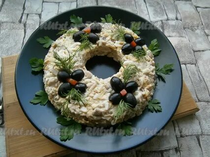 Салат леший с грибами и курицей слоями