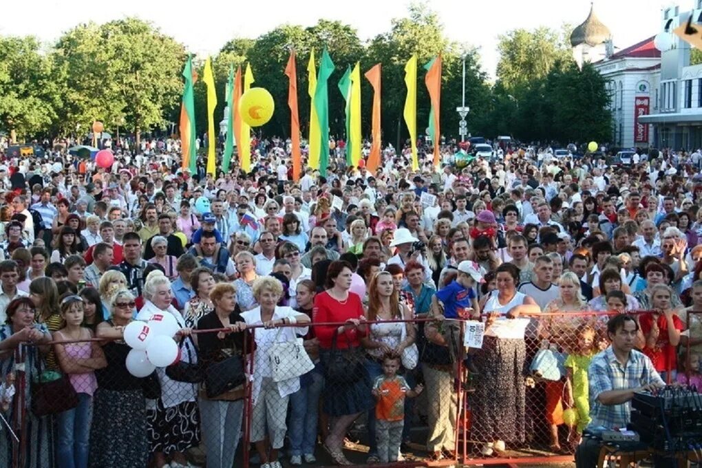 Псков день города 2025. День города псков 2025. день города пскова праздник. день города пскова 2025. день города пскова торговля.