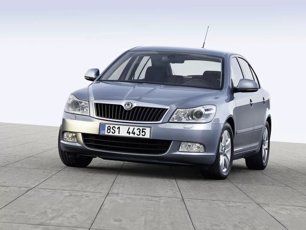 Сколько литров в октавии. Skoda Octavia 1.