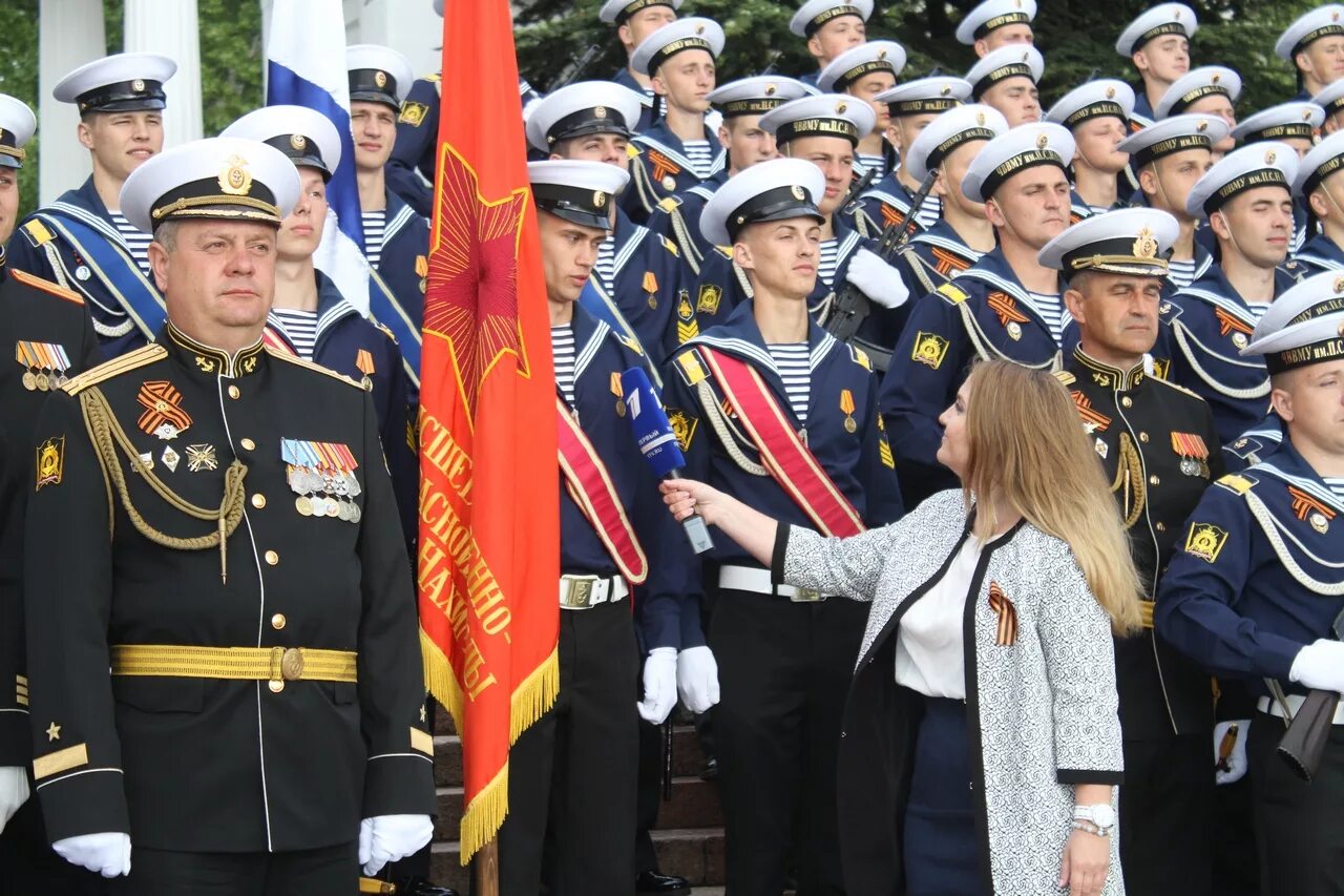 Военный п-камчатский гарнизонный суд. Курсанты морского училища. Парад севастопольского гарнизона 1955. Гарнизонный суд севастополя. Курсанты черноморского высшего.