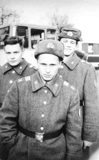 Найти сослуживцев в одноклассниках