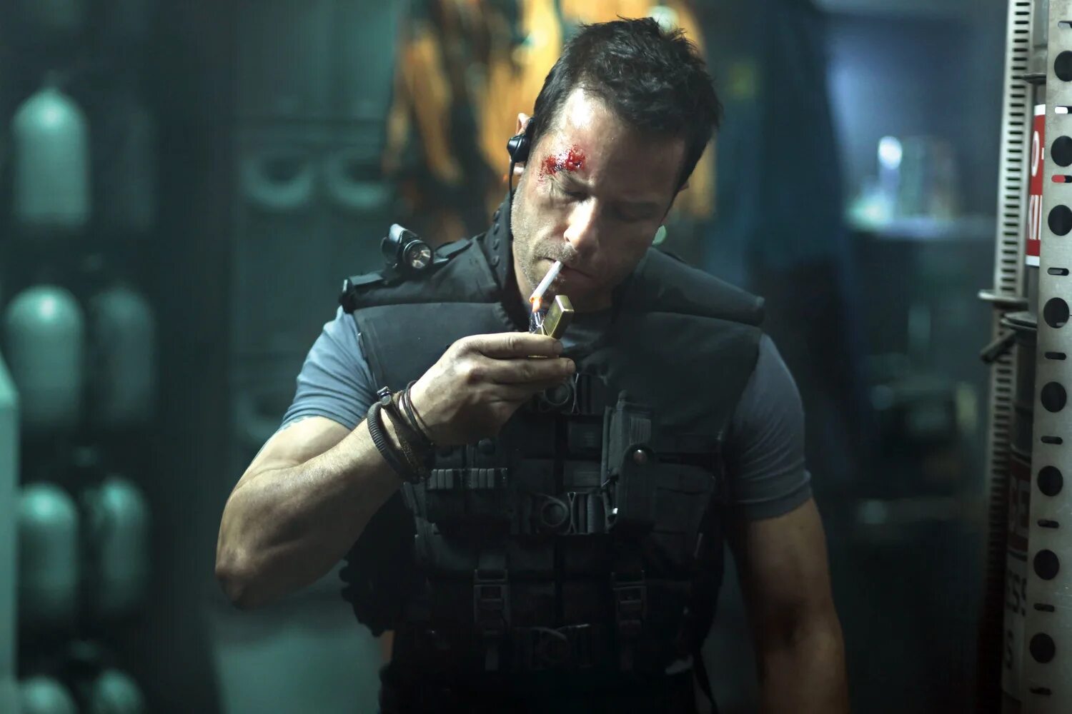 Брюс уиллис бросок кобры 2. Бен аффлек тройная граница. Фильм expendables 3. Неудержимые 2 ван дамм. Сильвестр сталлоне неудержимые.