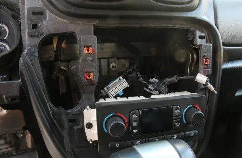 Линейный выход для усилителя на штатной магнитоле - Chevrolet Cruze (1G), 1,6 л,