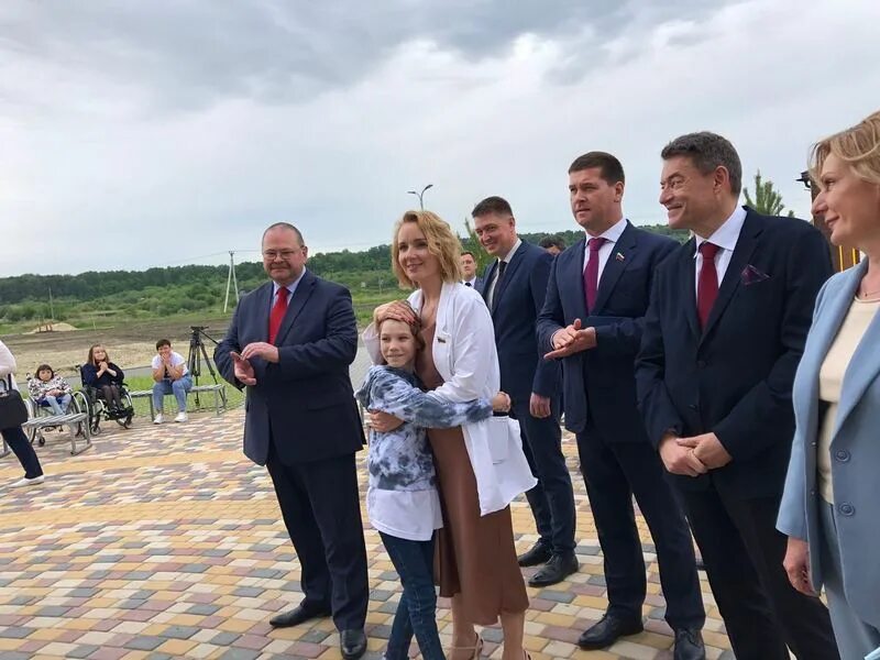 Глава богословки пенза. В арт-поместье «новые берега» под пензой открытие делового центра. Дом на березовском пенза. Квартал луи новые берега. Арт-поместье новые берега.