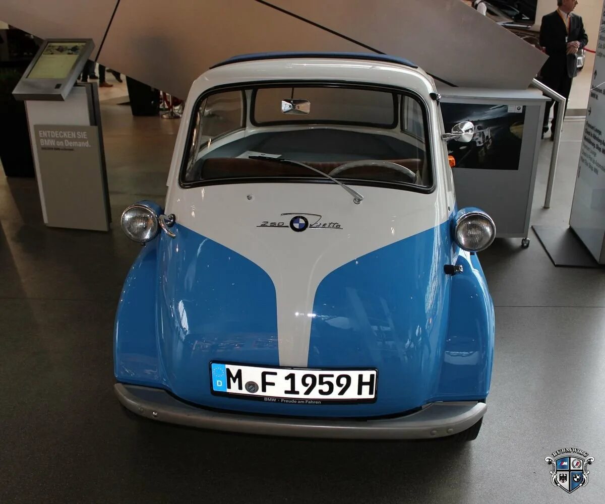 Bmw isetta. Самая дешевая бмв. Bmw 120d urban. Бмв-1 urban line. Bmw f20 2012.