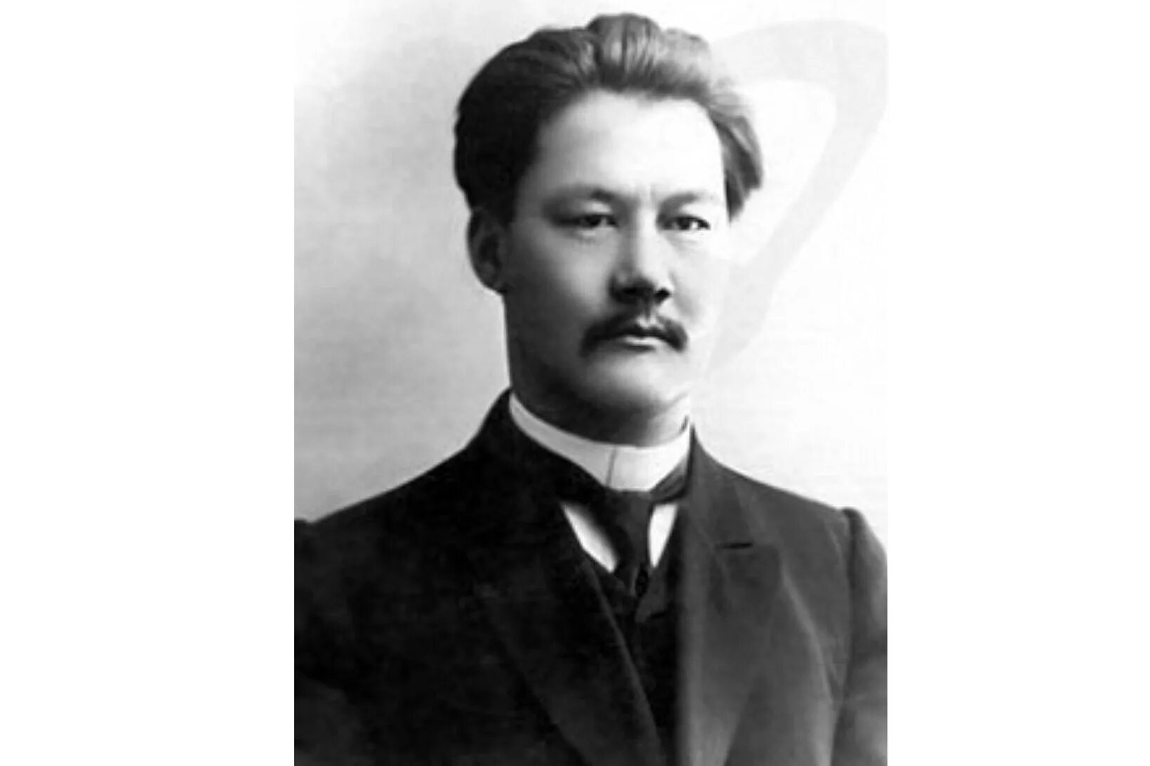 революция в забайкалье. площадь октябрьской революции чита. гражданская война на урале 1917-1921. памятник площадь революции чита. революция в забайкалье.