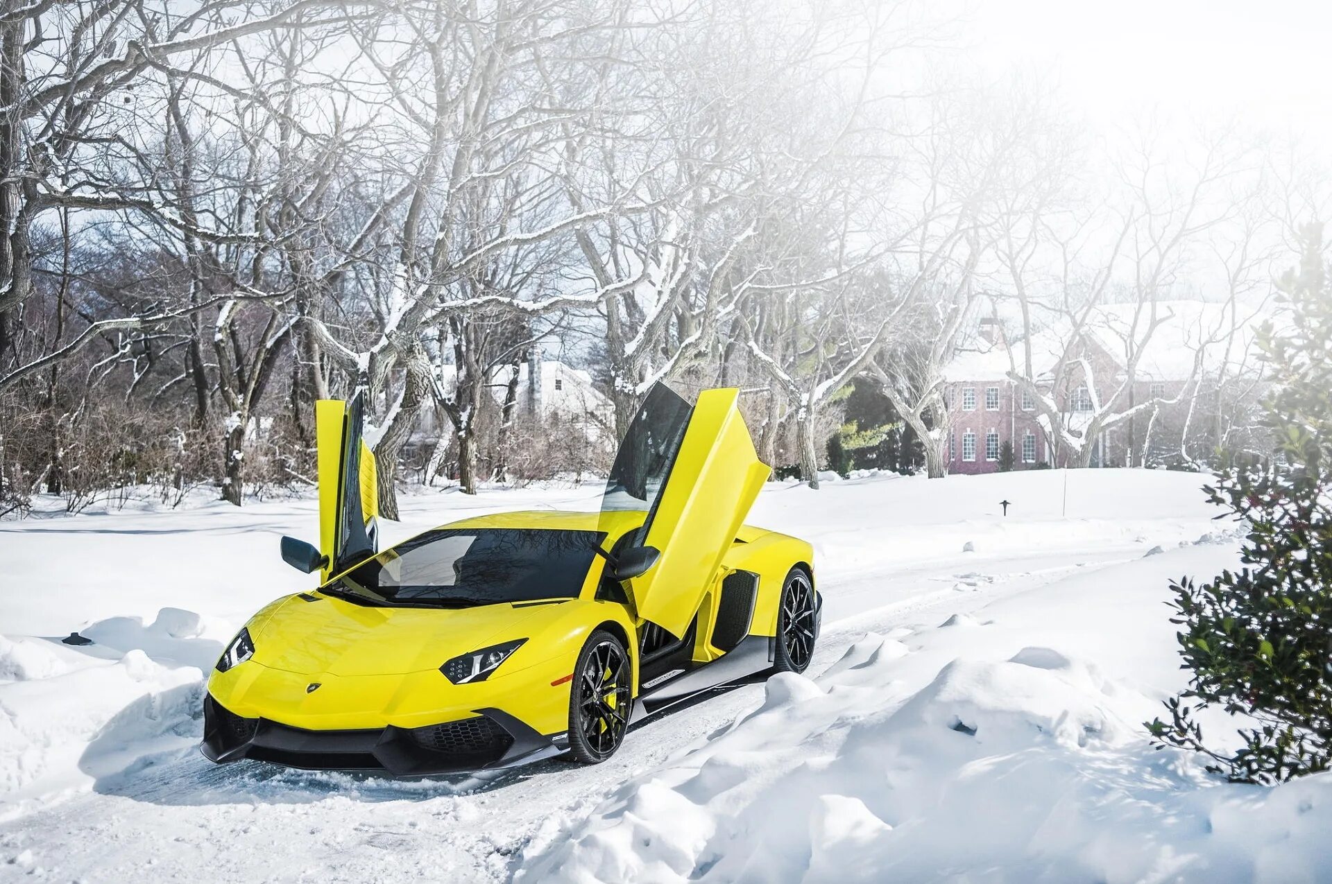 Ламборгини зимой. Lamborghini aventador lp720. ламборгини авентадор зима. спорткар зимой.