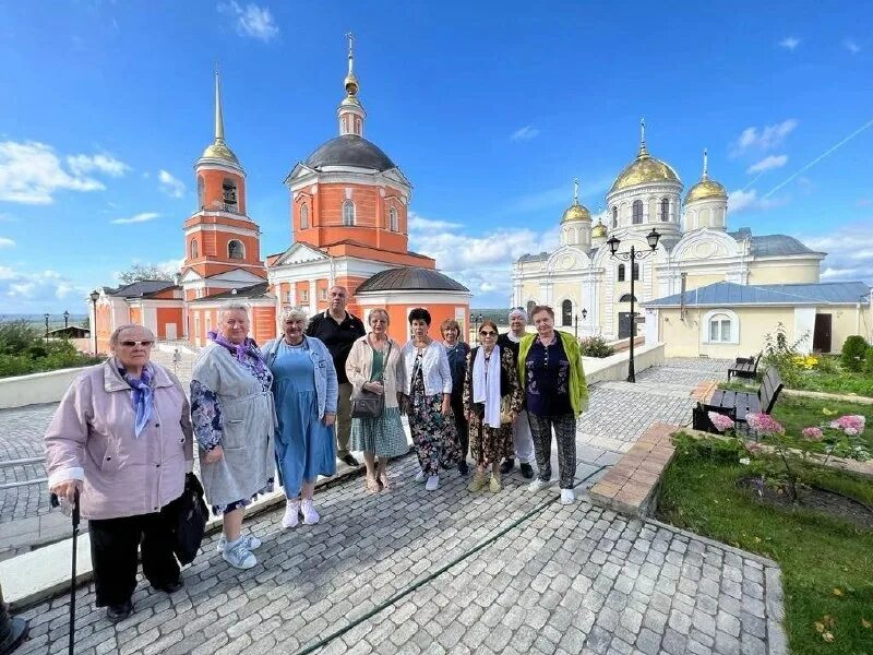 Подслушано кашира. Никитский монастырь Кашира. Монастырь в Кашире Московской области. Никитский монастырь Кашира храмы. Никитский женский монастырь.