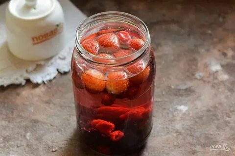 Компот клубника смородина