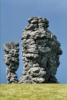 Вертикальный камень