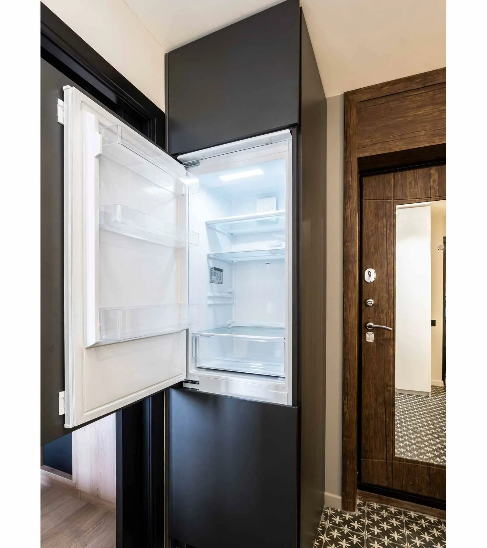 встраиваемый холодильник hyundai cc4023f