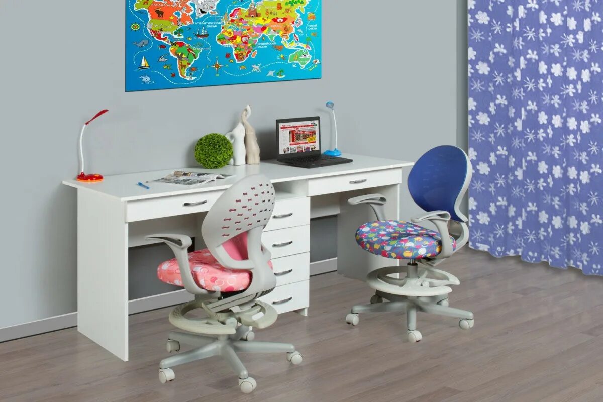 Сканд мебель растущая парта. Стол ребенку для уроков. Стол письменный для школьника. Школьный стол. Письменные столы для школьников.