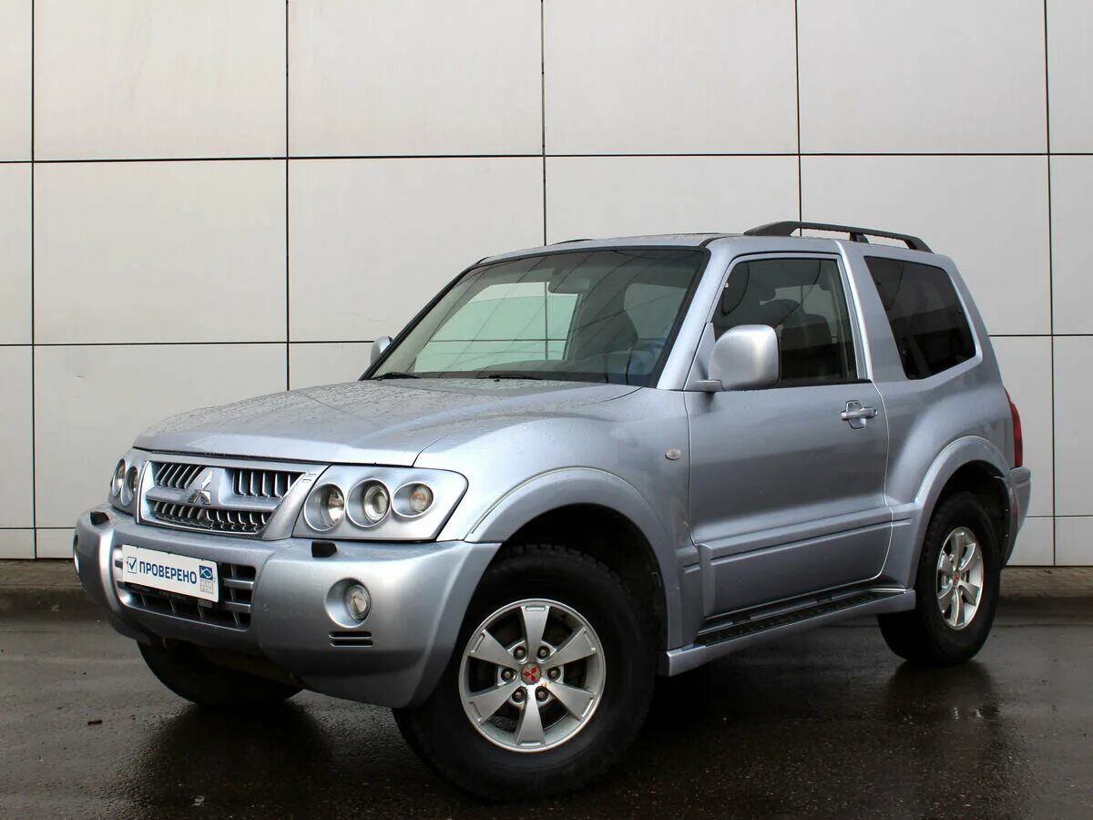 Купить митсубиси паджеро механика. Mitsubishi Pajero III, 2004. Мицубиси Паджеро 2004. Митсубиси Паджеро 3,5 2004. Митсубиси Паджеро 4 2004.