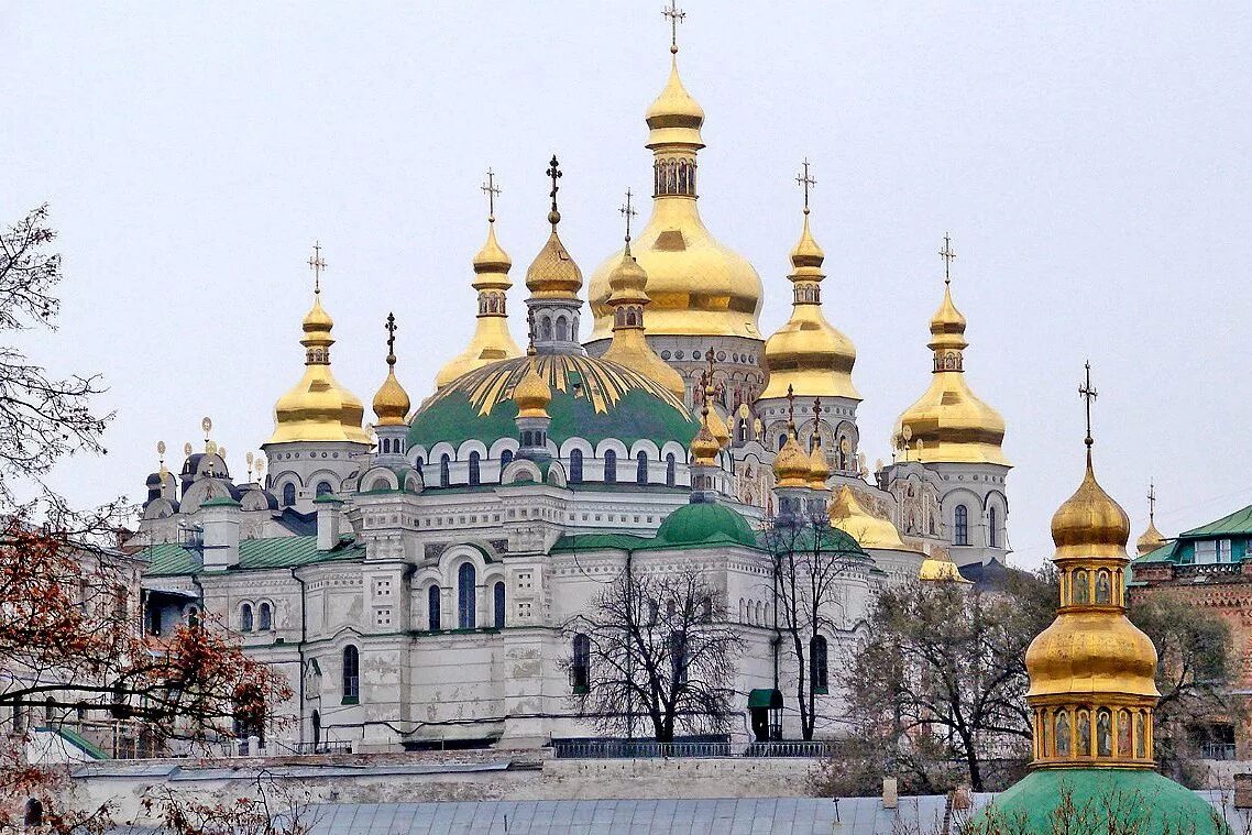 Украина Киево Печерская Лавра. Киево Печерская Лавра монастырь. Киево-Печерская Лавра Киев 1051. Киево-Печерский монастырь 1051. Украина приходы