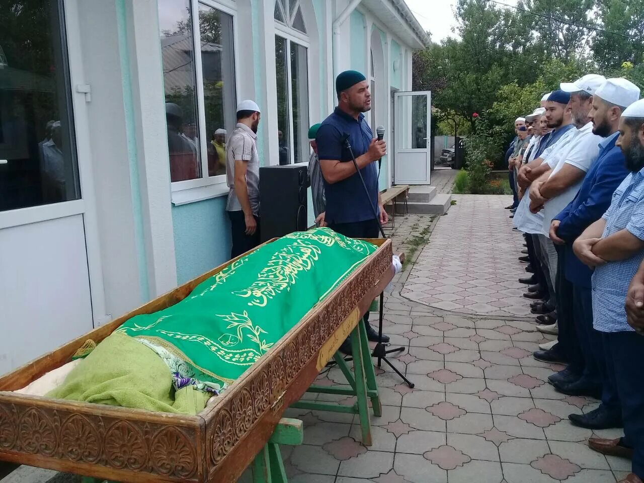 Похороны у татар. Похороны мусульман татар. Похороны у татар. Похороны у татар. Татарские традиции похорон.