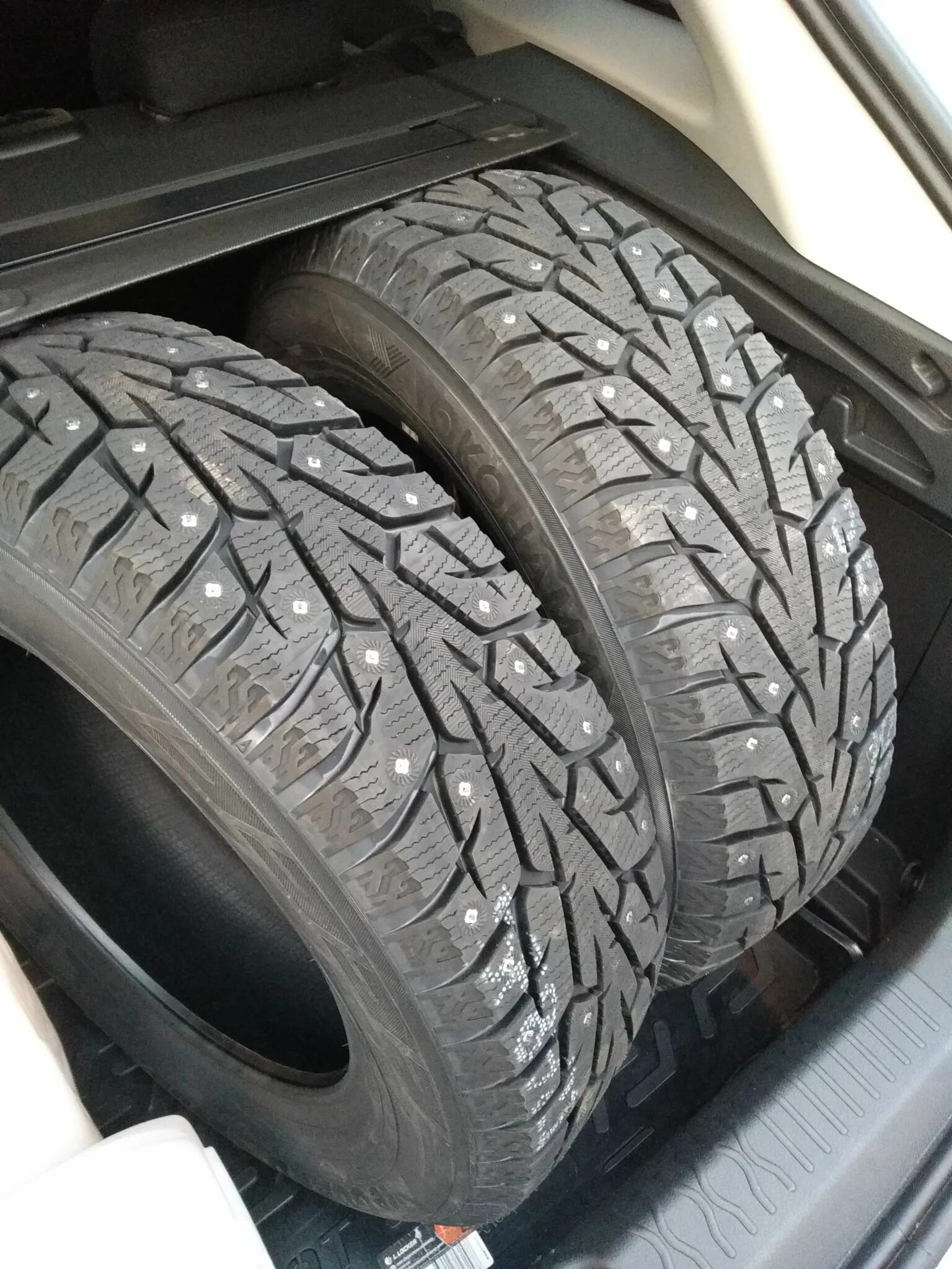 Шины йокогама айс гуард. Yokohama Ice Guard ig55 195/65 r15 95t. Yokohama Ice Guard ig55. 195/65/15 Yokohama ig-55. Шины Yokohama Ice Guard ig55.