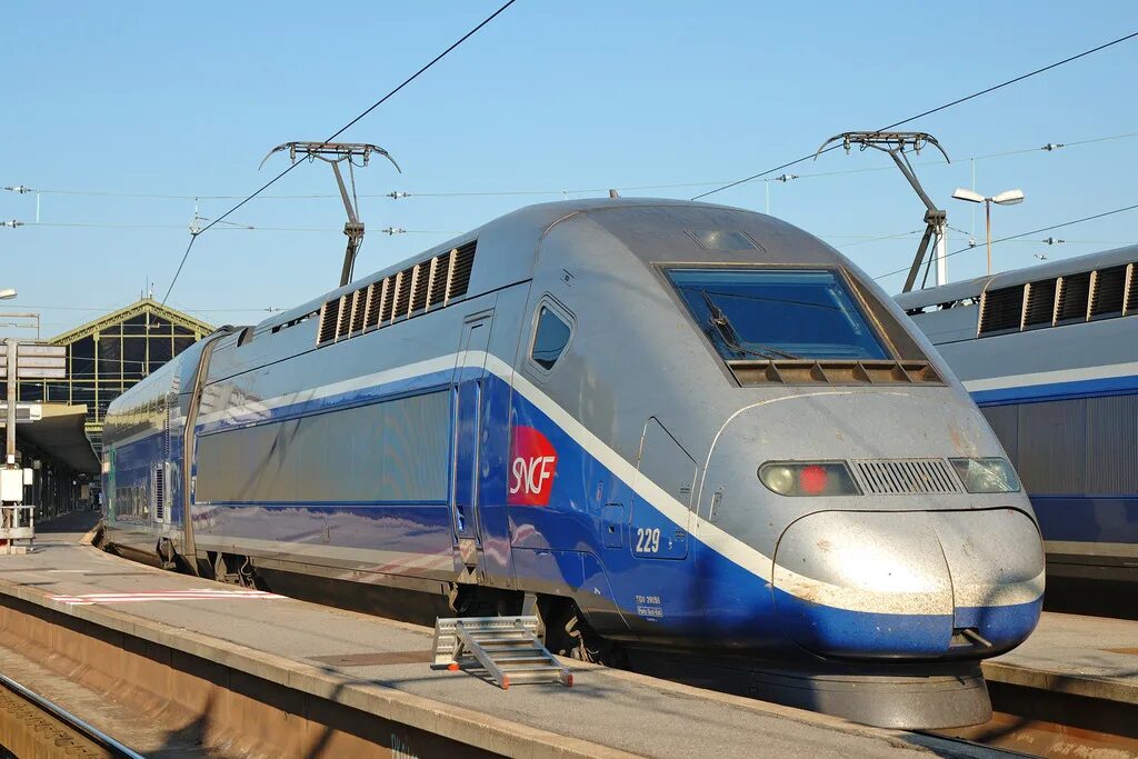 France siemens cityval. Tgv inoui. Поезд париж лион. Париж лион поезд. Париж лион поезд.