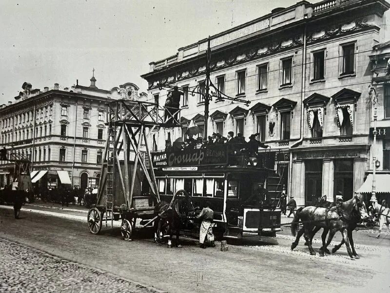 конка 3. конка 3. конка 3. конка 3. адмиралтейская слобода казань памятник трамваю.