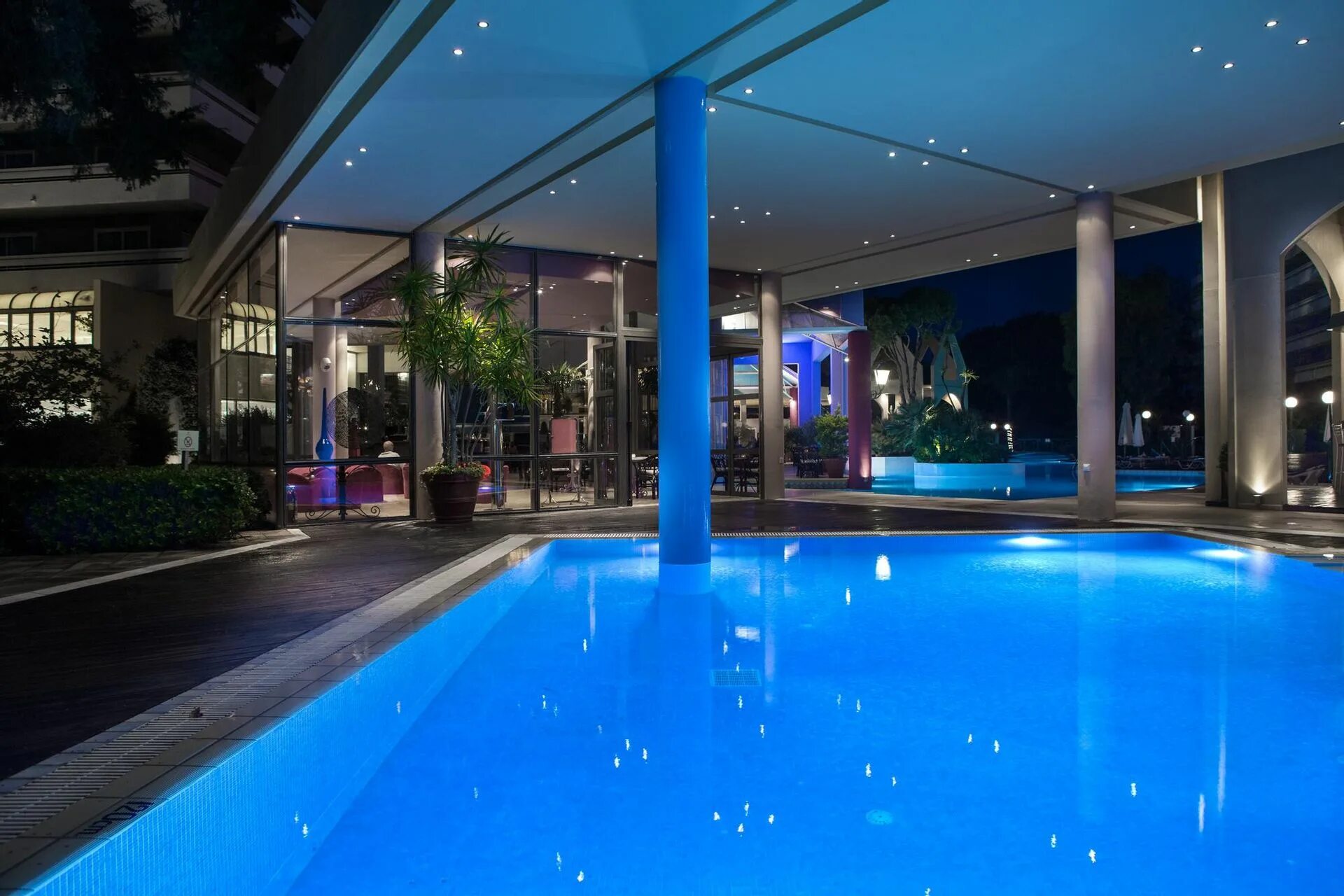 бывший отель дионисис сиде с золотой люстрой на рисепшен. Dionysos hotel 4. Dionysos hotel 4. Dionysos hotel 4. Dionysos hotel 4.