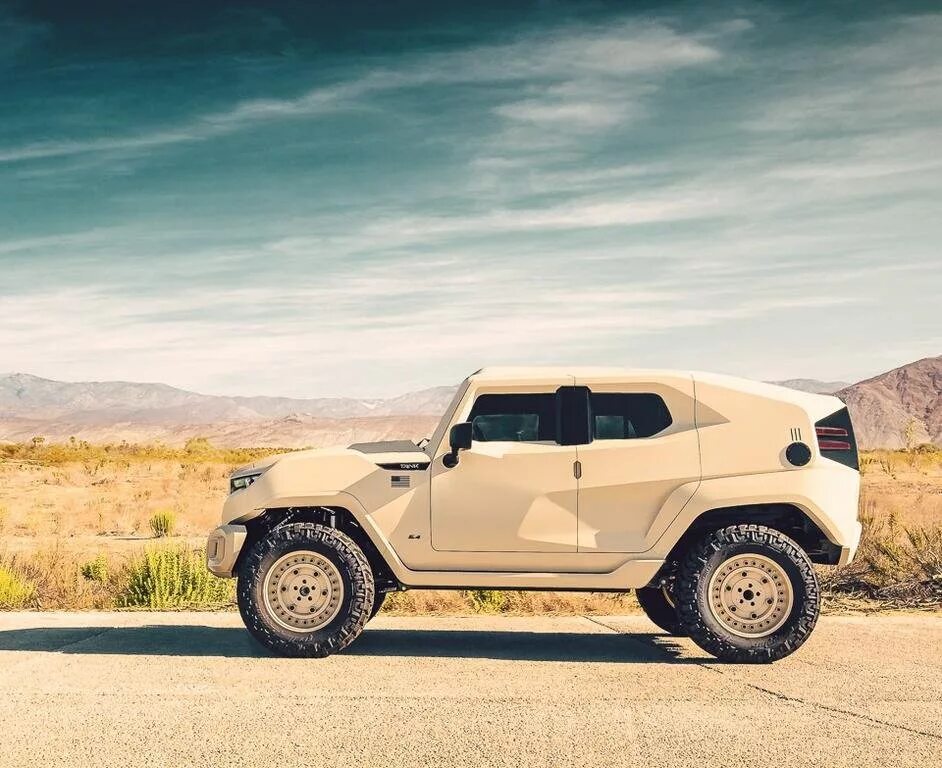 Новые джипы танк. Jeep Wrangler Rezvani. Джип Резвани танк. Rezvani Tank Military Edition. Rezvani Tank 2020.