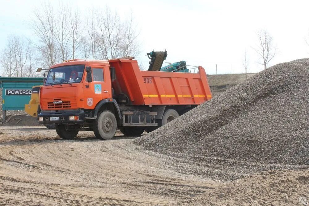 Пгс в ижевске с доставкой. Опгс камаз. камаз 55111 с щебнем. камаз с песком. самосвал с песком.