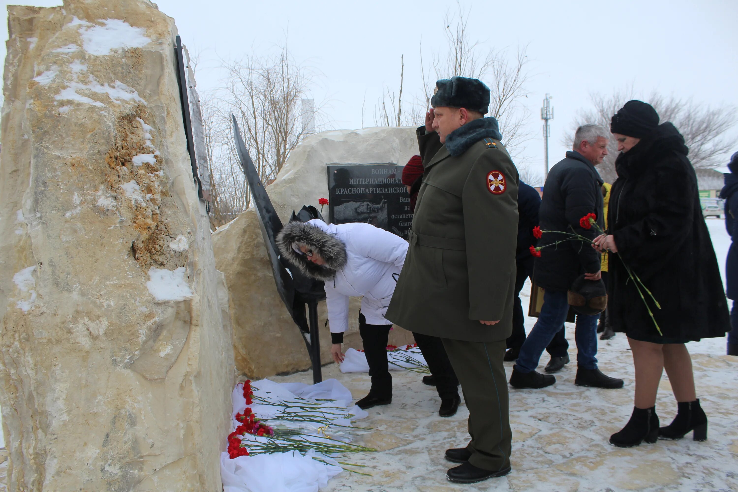 Псков памятник воинам афганцам. Улица воинов интернационалистов дом 3 люберцы. Памятник воинам интернационалистам хмельницкий. Памятник воинам интернационалистам сухиничи. Вязьма воинов интернационалистов.