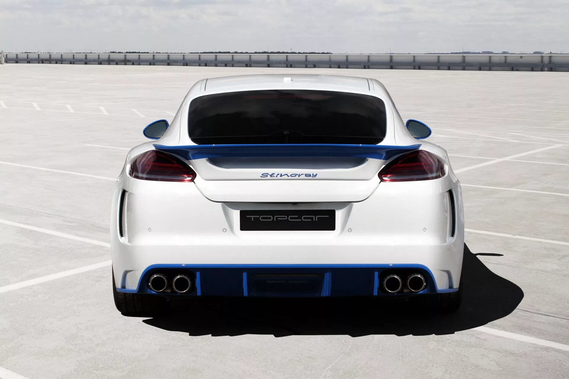 Бампер porsche. Porsche panamera stingray gtr. porsche panamera карбон. porsche panamera topcar. порше панамера синий.