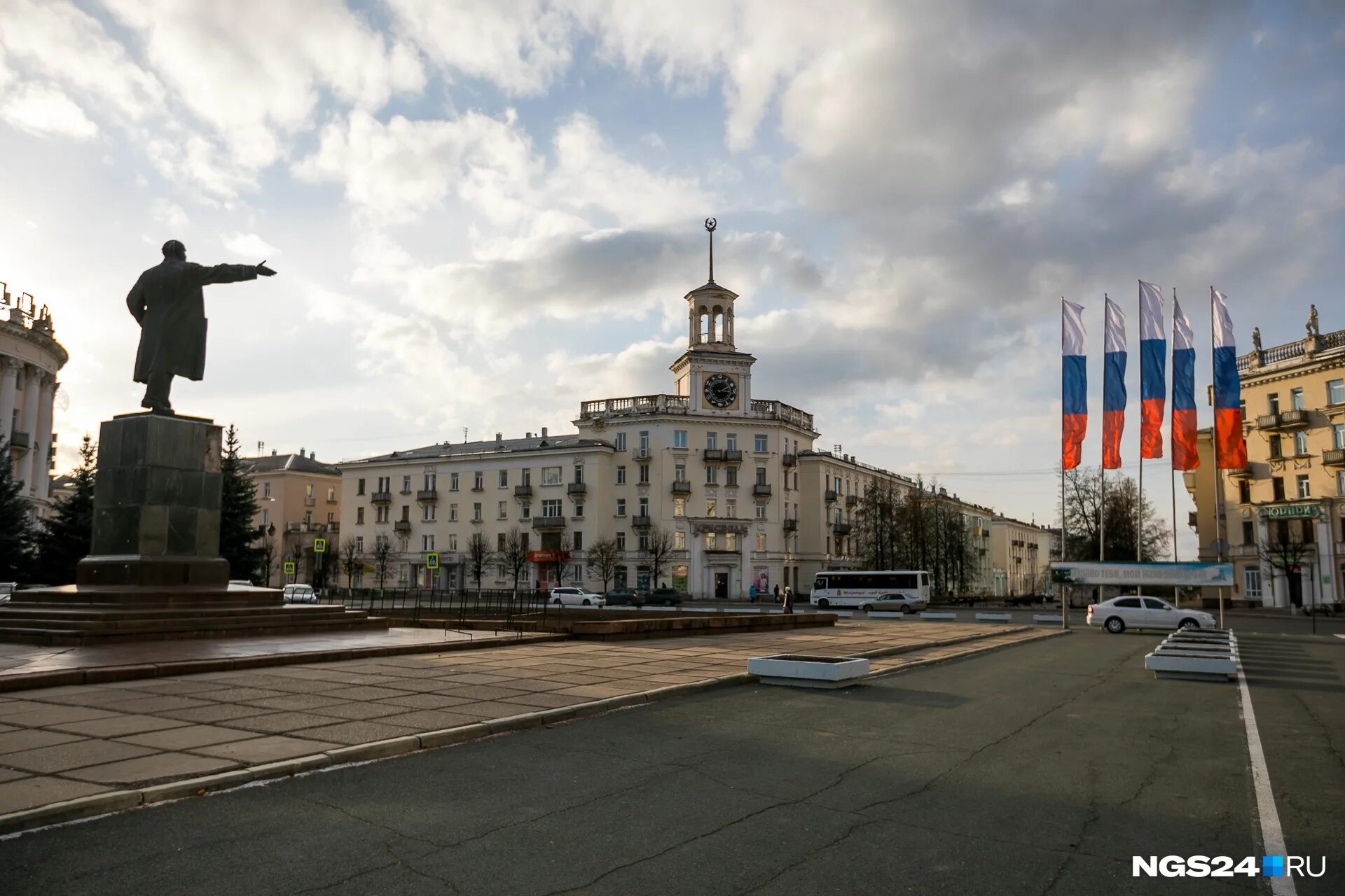 Железногорск красн край. Зато Железногорск Красноярского края. Площадь Победы Железногорск Красноярский край. Железногорск Центральная площадь. Красноярск-9 закрытый город.