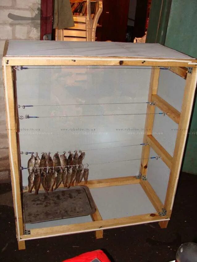 Как сделать сушилку для рыбы. Шкаф для Вялки рыбы. Ящик для вяления рыбы. Шкаф для сушки рыбы. Шкаф для сушки рыбы с вентилятором.
