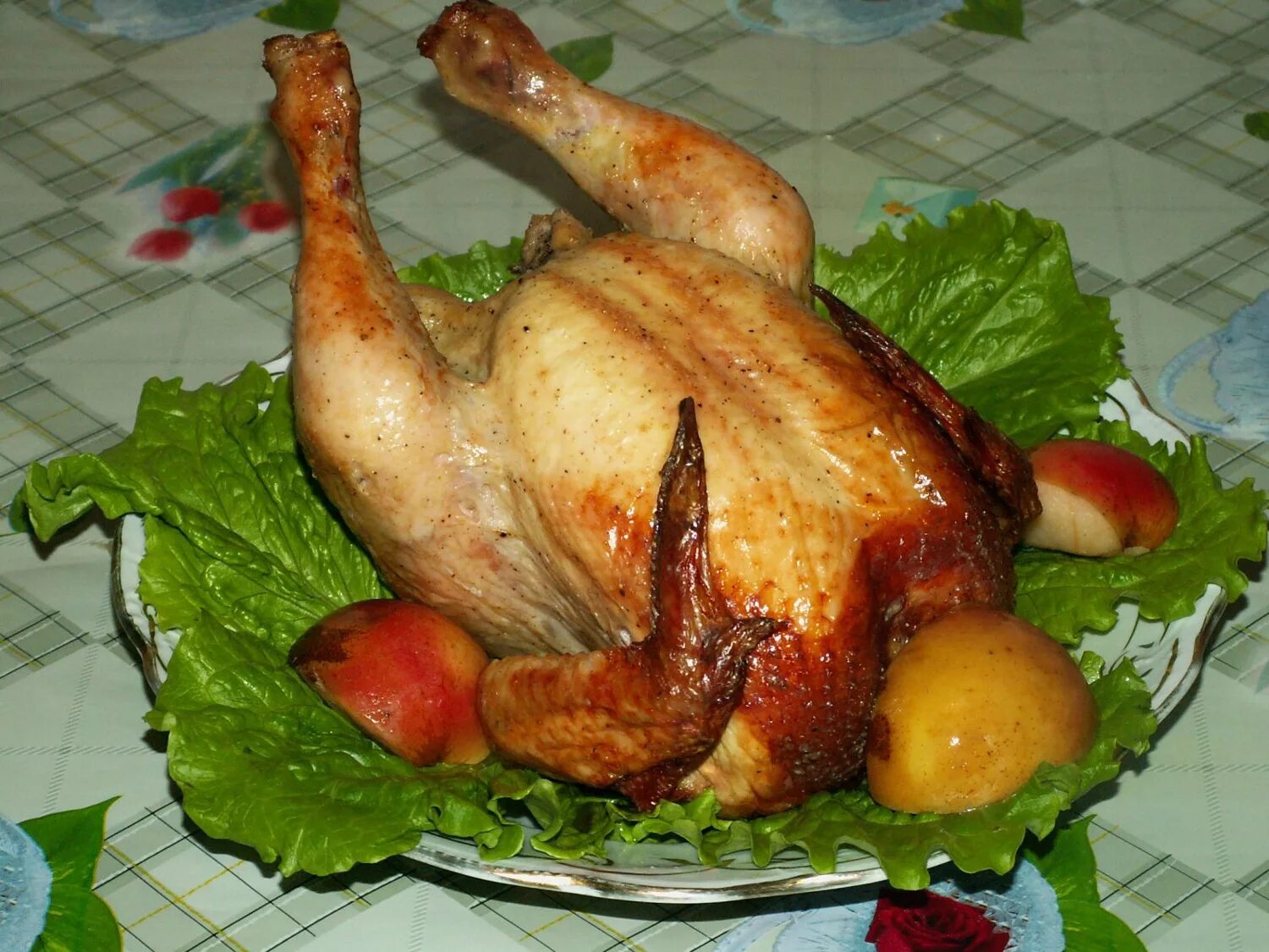 Блюда с курицей. Праздничное блюдо из курицы. Курица в духовке. Курица приготовленная.