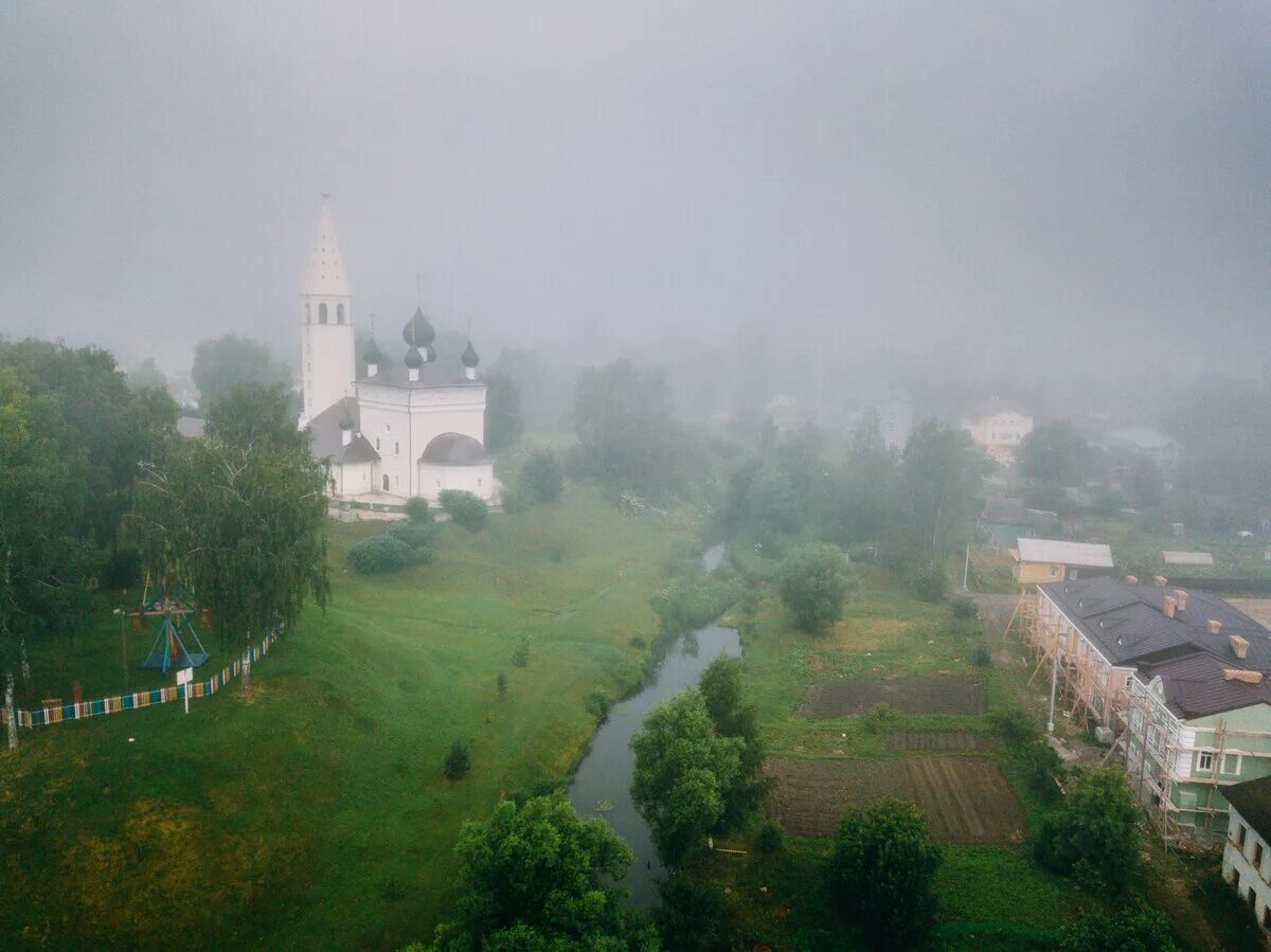 Село ничем. Деревня буторинская. Село шанский завод износковский район калужской области. Авария износки шанский завод. Село ничем.