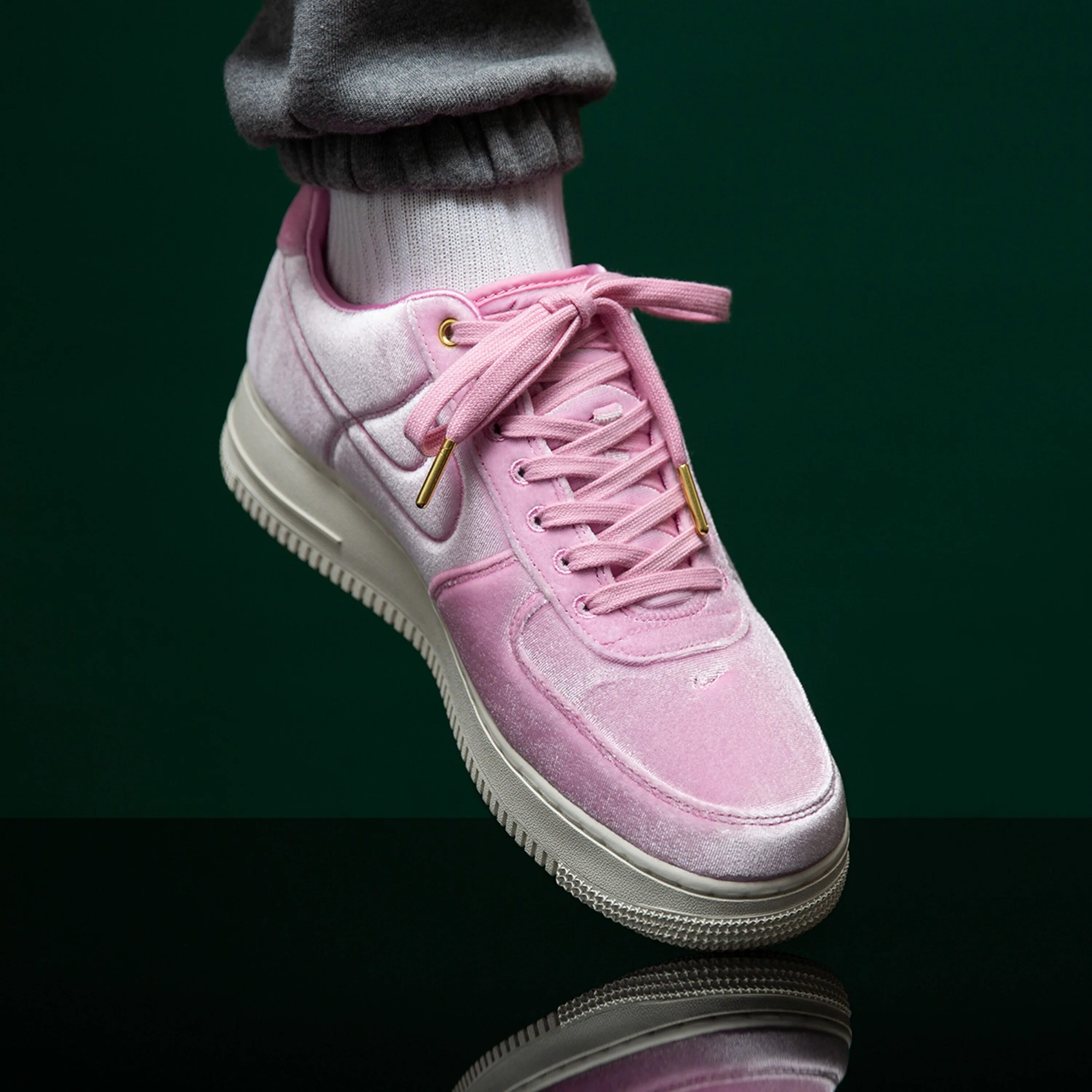 Air Force 1 Pink. Nike Air Force 1 Pink. Найк АИР Форс 1 бархатные. Nike Air Force розовые велюр. Бархатные найки