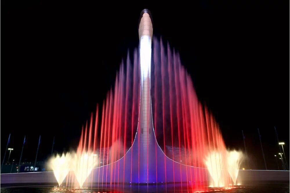 Время поющих фонтанов. Фонтан Сочи Олимпийский парк. Шоу поющих фонтанов в Олимпийском парке Сочи. Сочи парк Олимпийский парк Поющие фонтаны. Светомузыкальный фонтан Олимпийский парк.