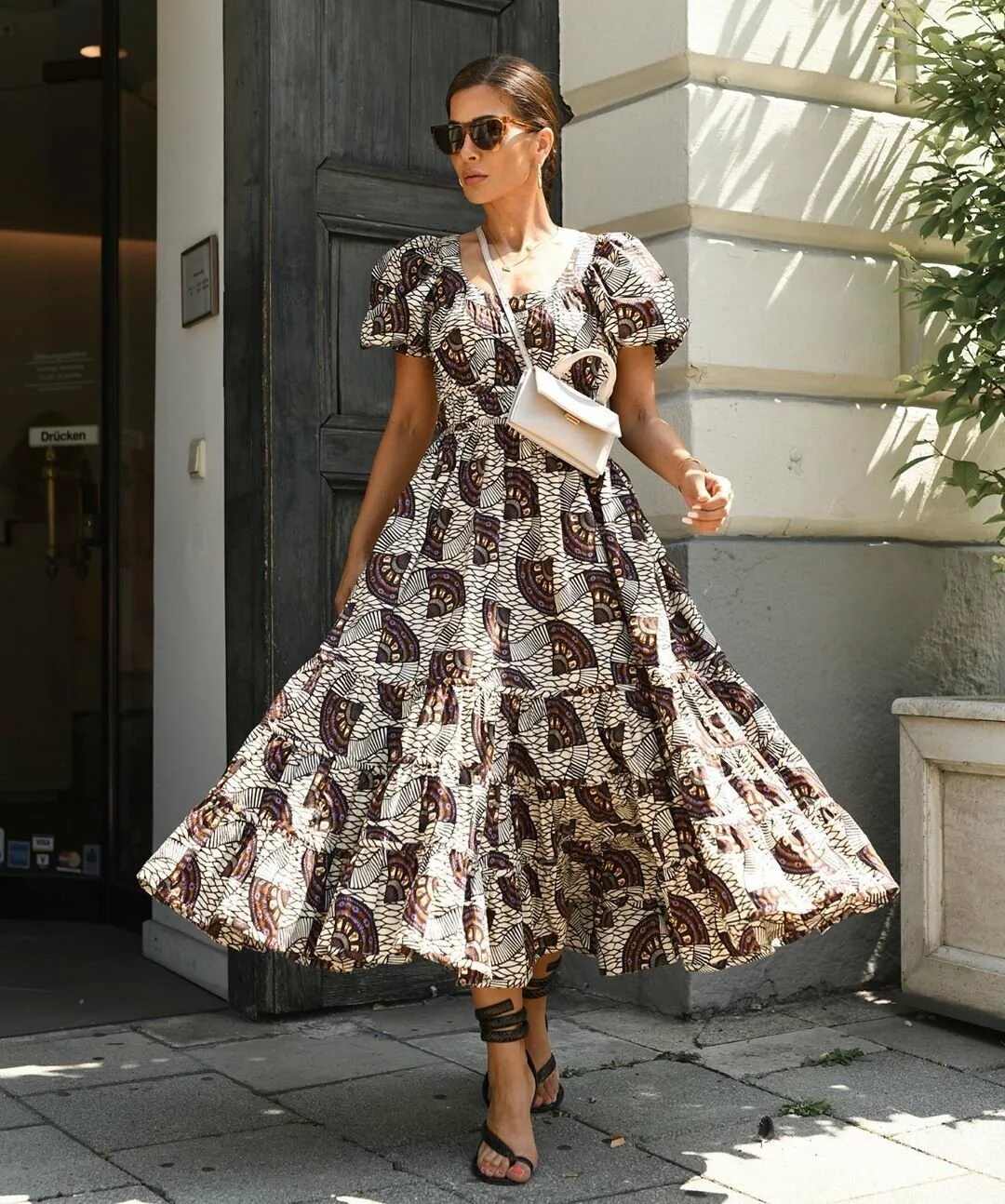 Платья moda. Летнее платье. платье в итальянском стиле. модные платья.