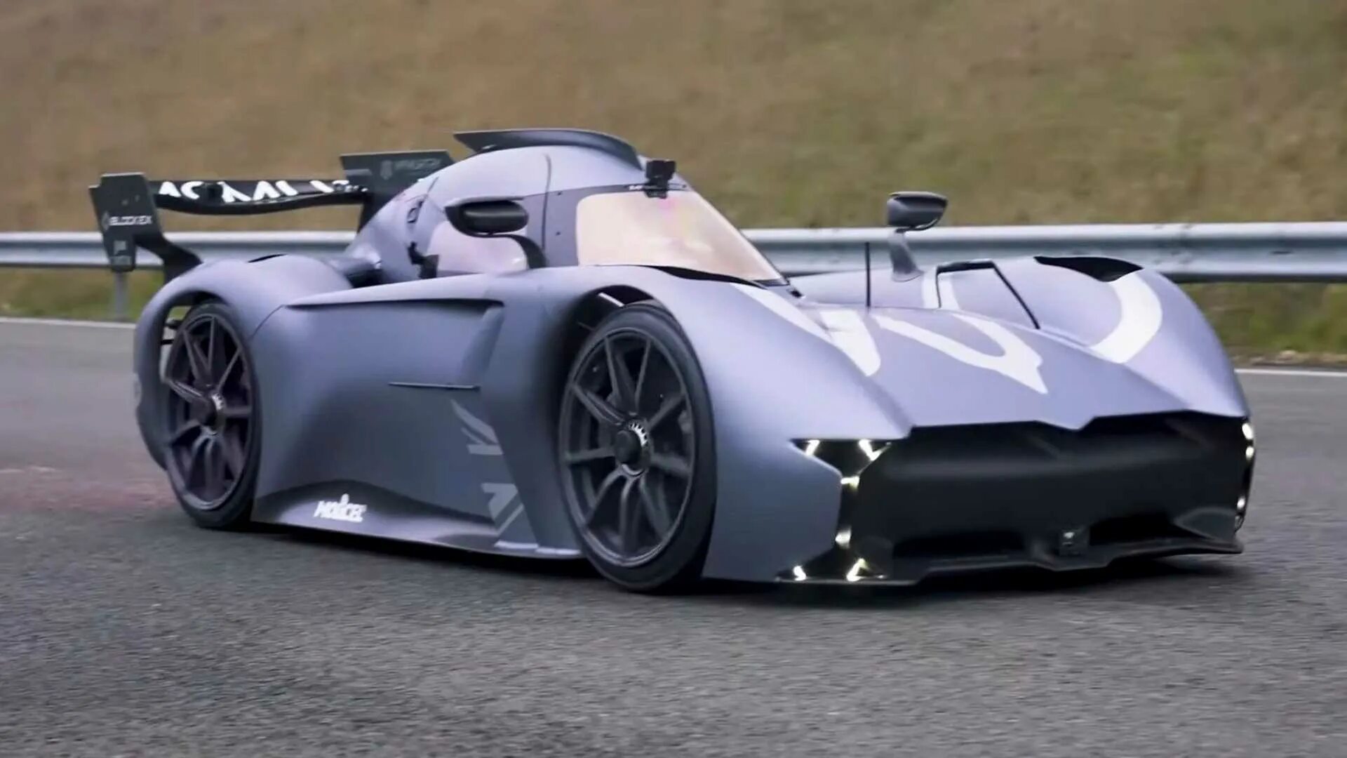 Mcmerty speirling. Макмертри автомобиль. Mcmurtry машина. Scuderia cameron glickenhaus. Mcmurty speirling.