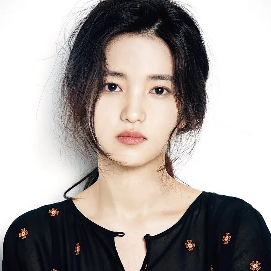 Таэ-юн. Ри 2020. Меня зовут месть. Bosomy tae-hee (2020). Ри 2020.