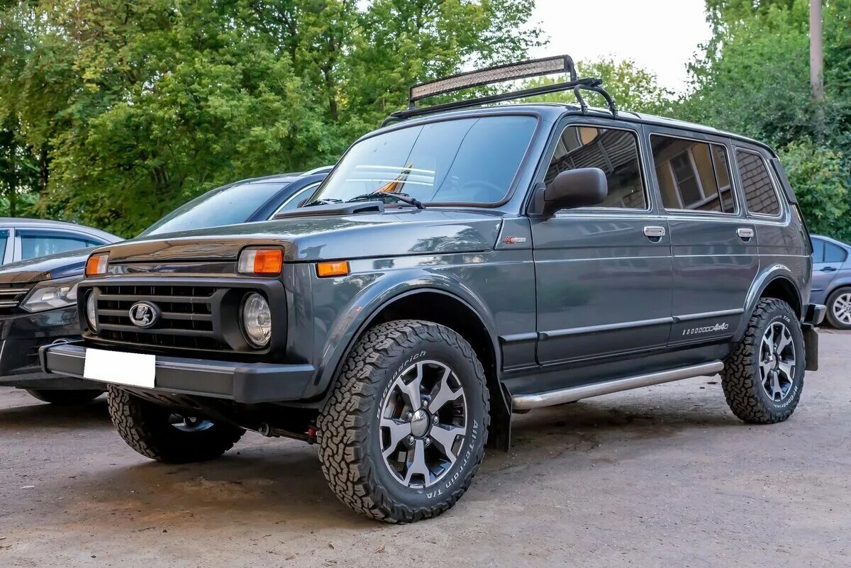 Lada (ВАЗ) 2131 (4x4). Лада 4x4 2131. Лада 4x4 2131 Нива. Лада Нива 2131 5 дверная