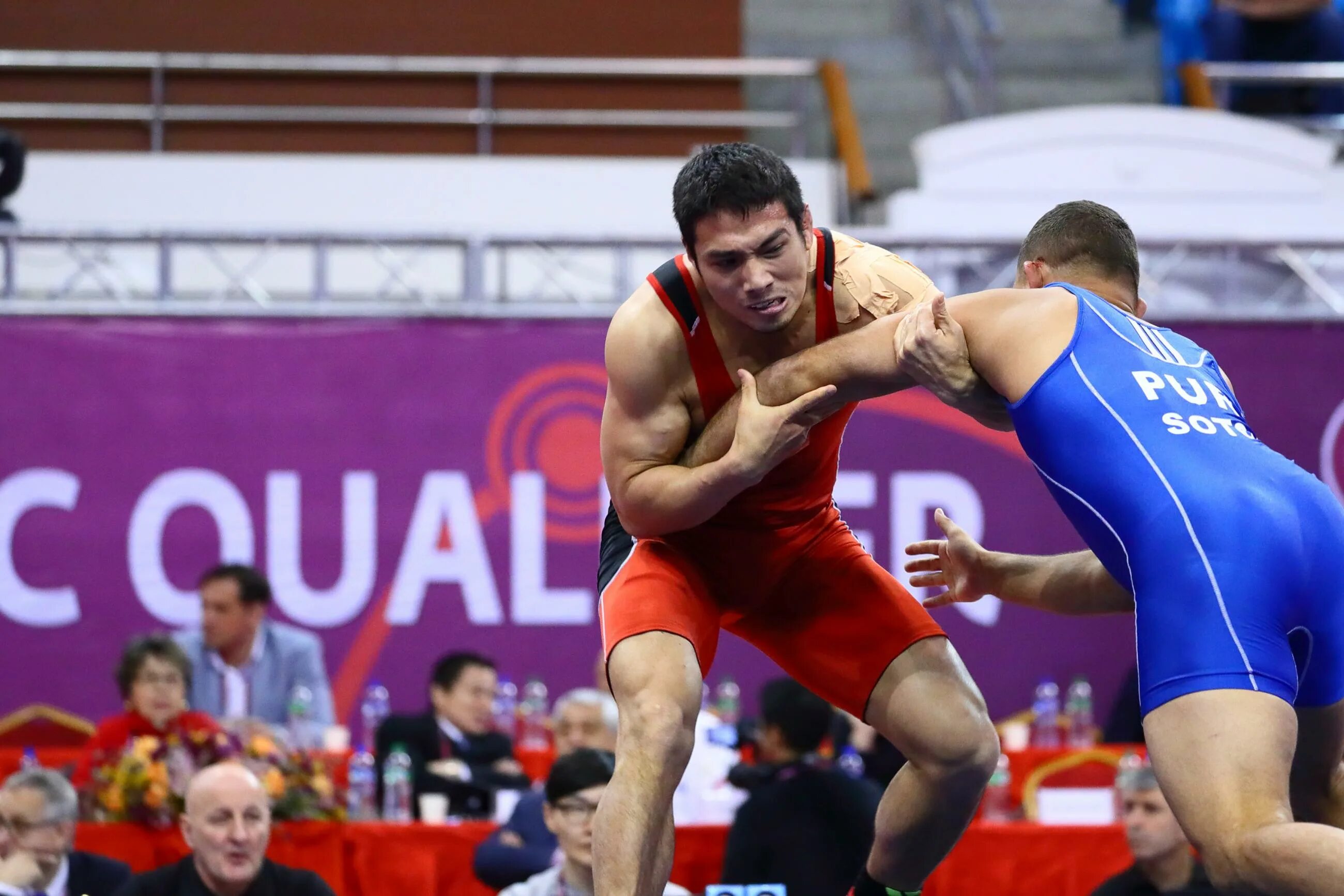 Михаил решетников греко римская борьба. Сборная команда республики хакасия по вольной борьбе. Соревнования в стамбуле по вольной борьбе. Бросок вольная борьба карелин. Бабатов шамфрола борец вольного стиля.